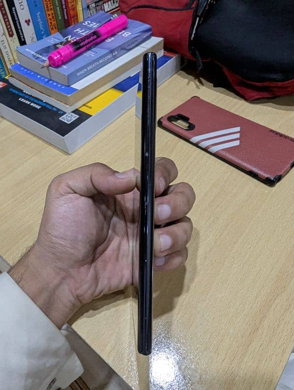 Samsung Note 10 plus 4