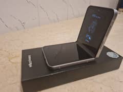 Samsung Flip 6 (Almost Brand New)