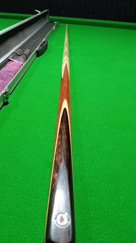 master tournament cue rare use with power full stroke 2