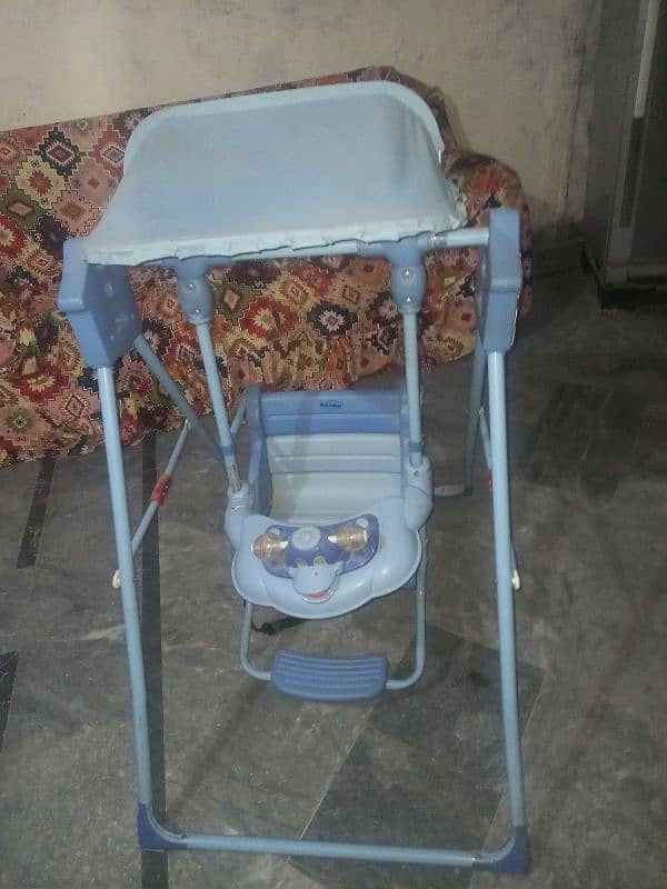 baby jhoola few month use neat and clean condition 1