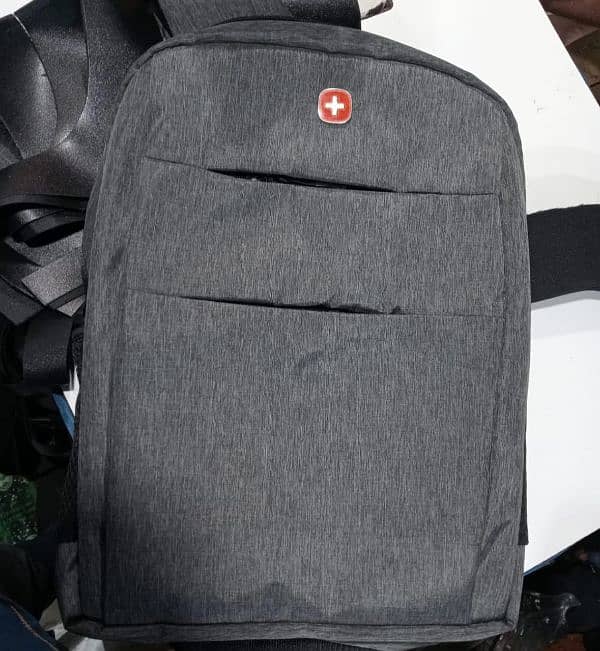 pluss lap top bag pak bag 0