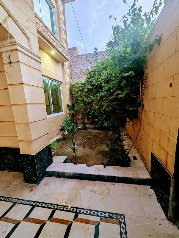 10 Marla House For Sale In Sufyan Garden 9