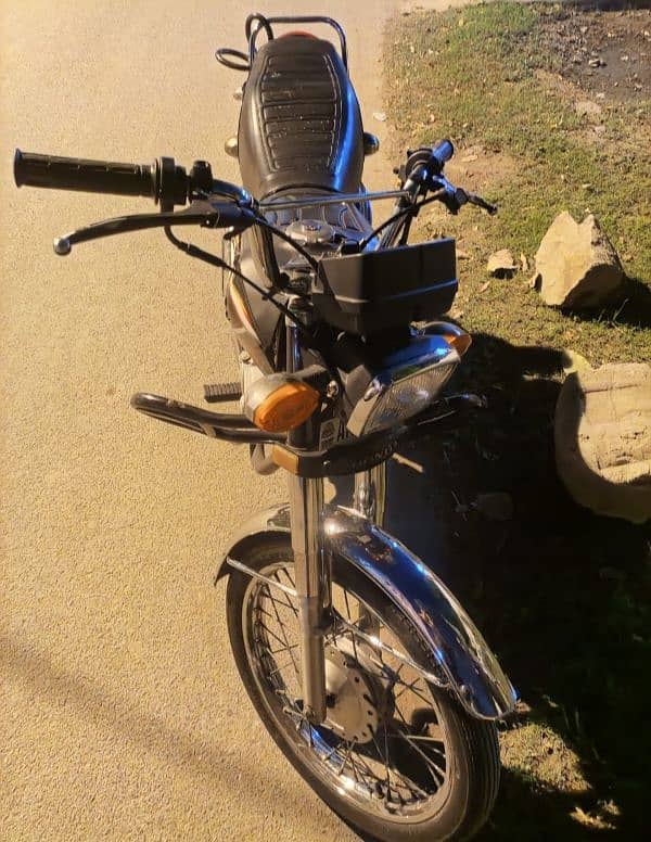 Honda 125 10/10 13