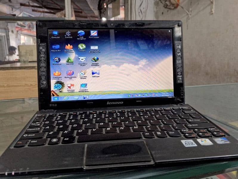 Lenovo Laptop 3