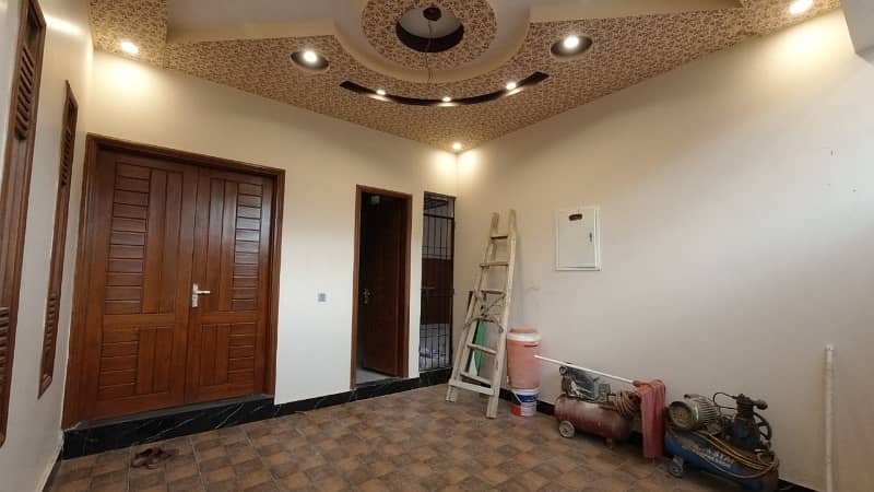 Stunning Ground Floor Lower Portion For Sale! In Gulshan E Iqbal Block 5 2