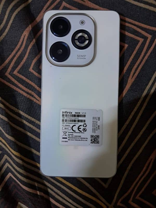 Infinix smart 8plus 3