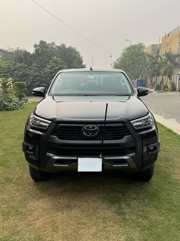 Toyota Hilux 2023 0