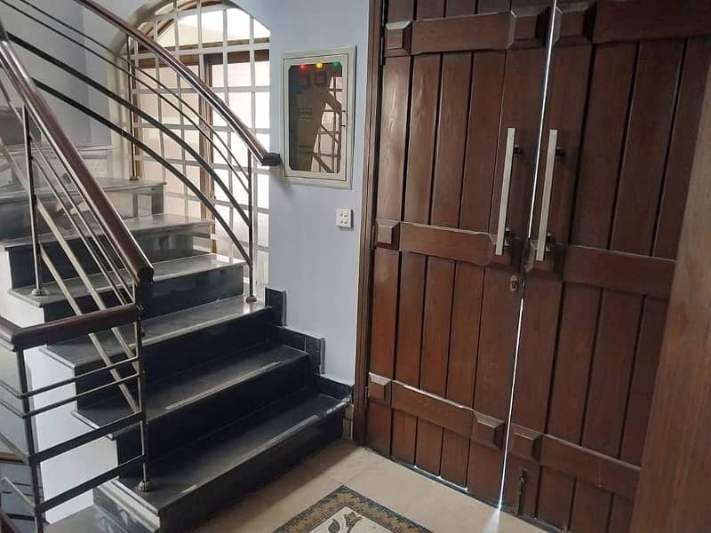 10 marla house for sale in wapda town 7