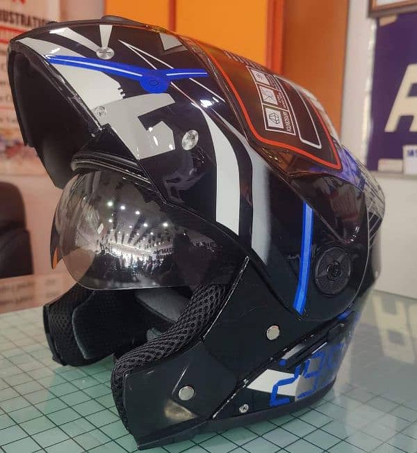 aadora helmet 1