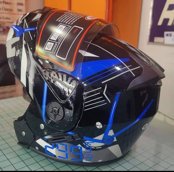 aadora helmet 4