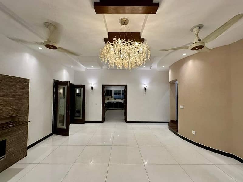 1 kanal house for sale in wapda town 6