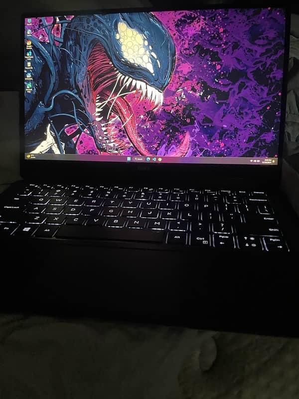 Dell XPS i7 7th generation touch screen turbo processor 3