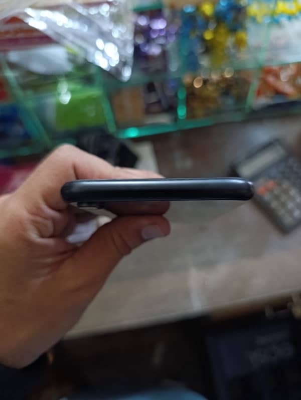 iphone xr 4