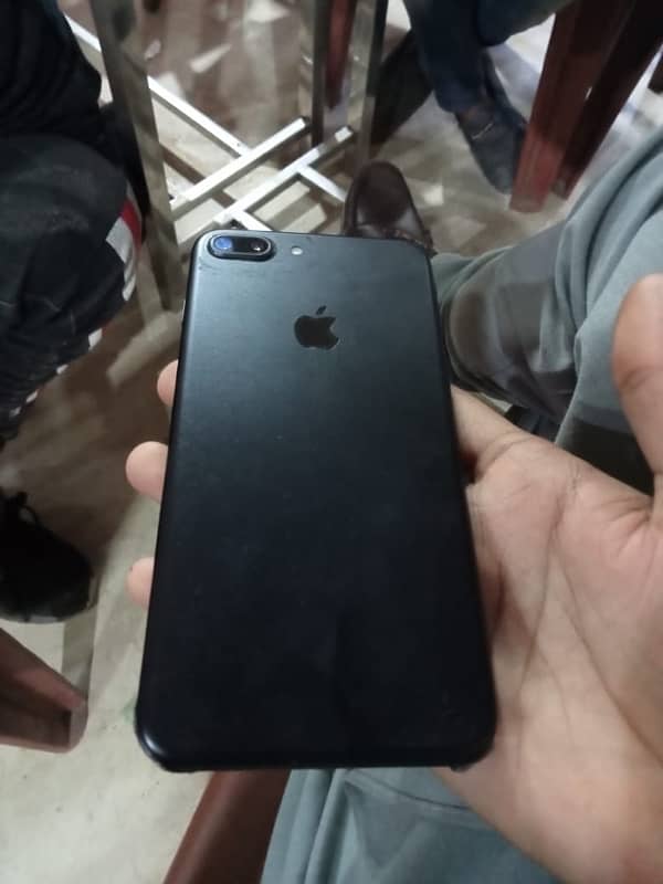 iphone 7 plus 32 gb hai all ok pta approved call numbar 03102592936 1