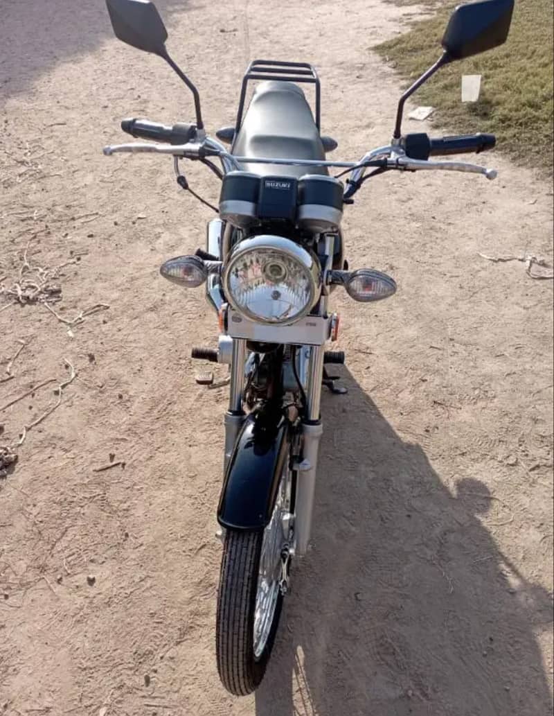 Suzuki gs150 2023 model like new 0