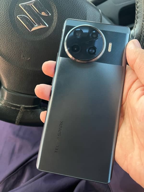 techno camon 20 pro plus 1