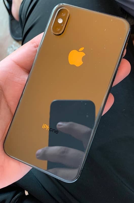 iphone Xs 256gb non pta factory unlock 77 health 0