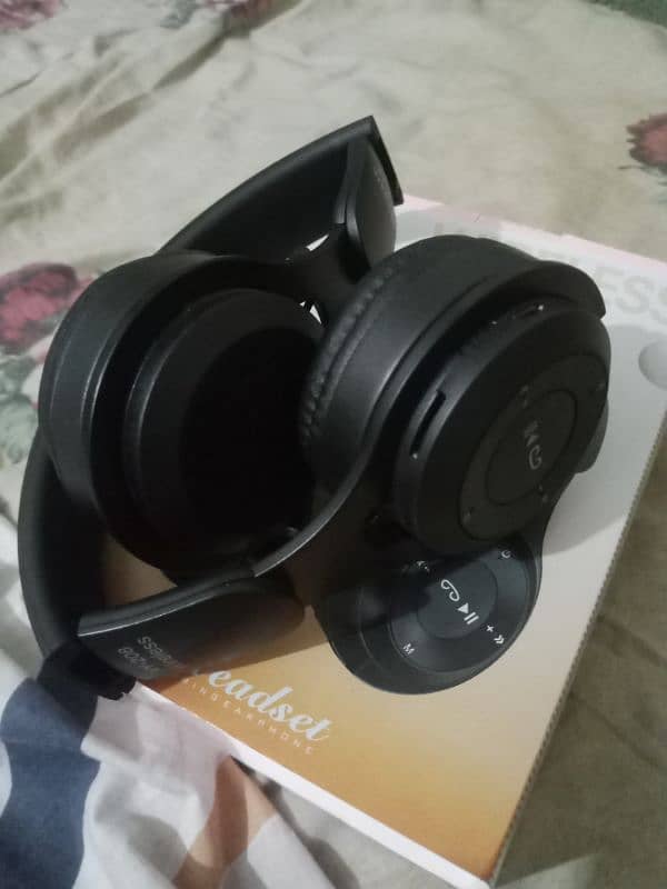 headphone 1