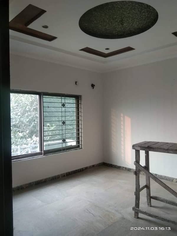 10 marla house for rent in johar town 0