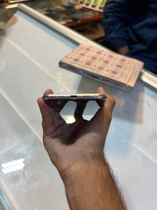 iphone 11 pro max non pta factory unlock 86 health 64gb 03197187443 2