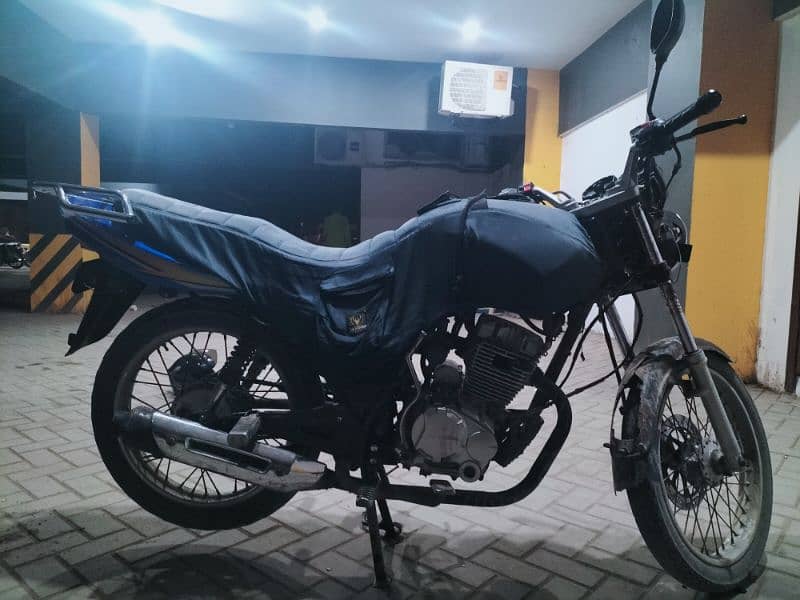 Road Price Twister 125 1