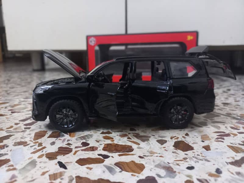 kids model car lexus lx 570 realistic model in good condition 6