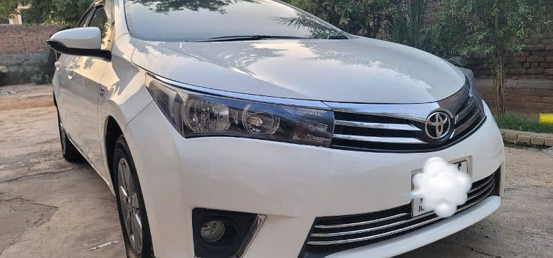 Toyota Corolla Altis 2015 lights /bumpers 0