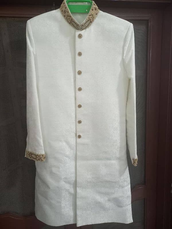 Sherwani + inner + Turban + khussa for urgent sale 0