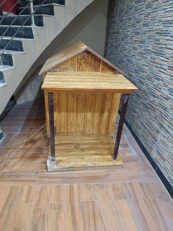 Full size dog house for dogs upto 5 years 1