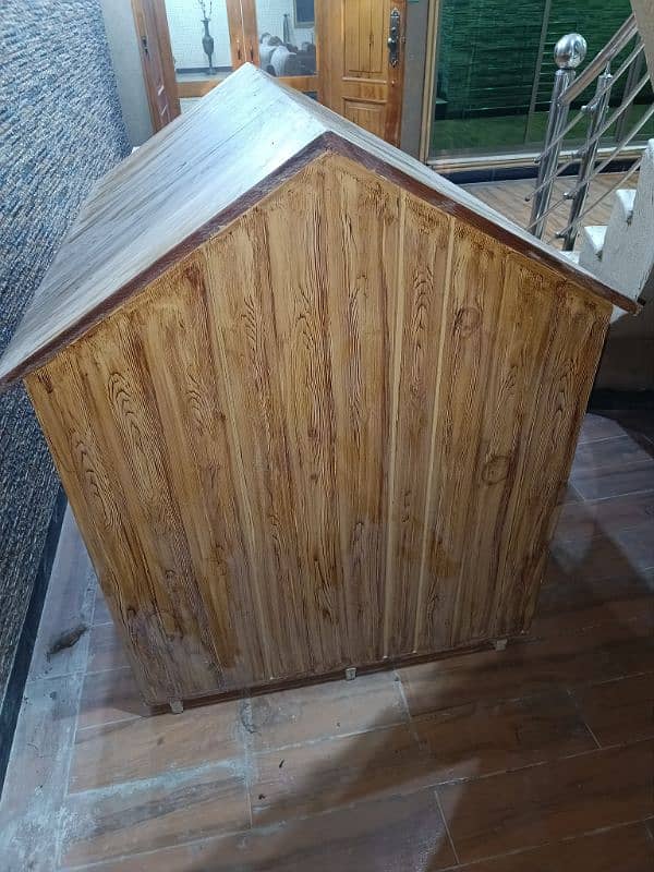 Full size dog house for dogs upto 5 years 7