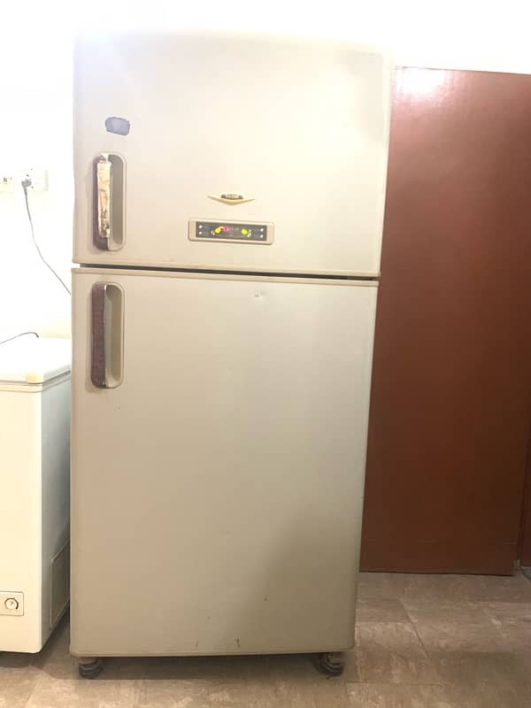 Refrigerator 0