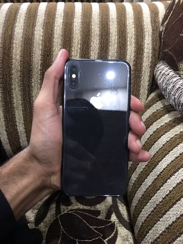 iphone xs 3