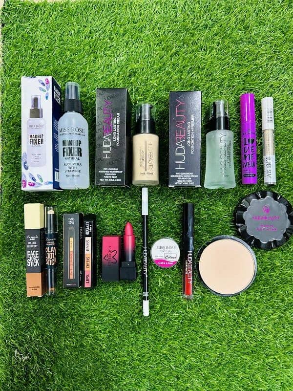 12 in 1 Makeup Deal 1