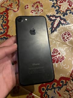 iPhone 7 128gb in best condition 100%battery health