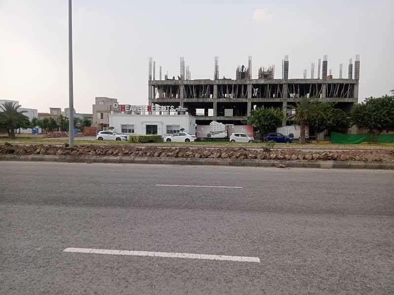 5 Marla Fully Developed Plot in Bahria Orchard Phase 1 - Eastern 5