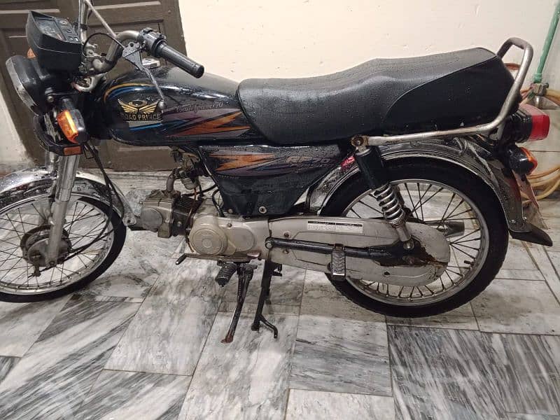 road prince 70cc bike in good condition phone number  03265885053 0