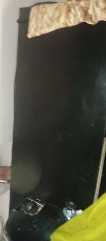 big size frige use 10 manth only new condition 9