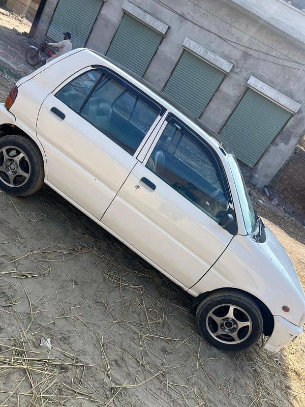 Daihatsu Cuore 2003 2