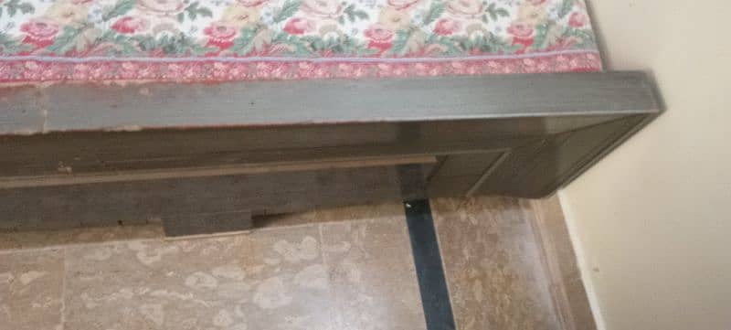 double bed, dressing table, two side tables 2