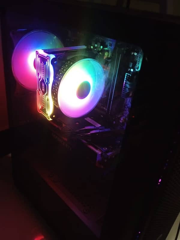 Gaming PC and keyboard and mouse, Ryzen 5600, rtx 3070 2