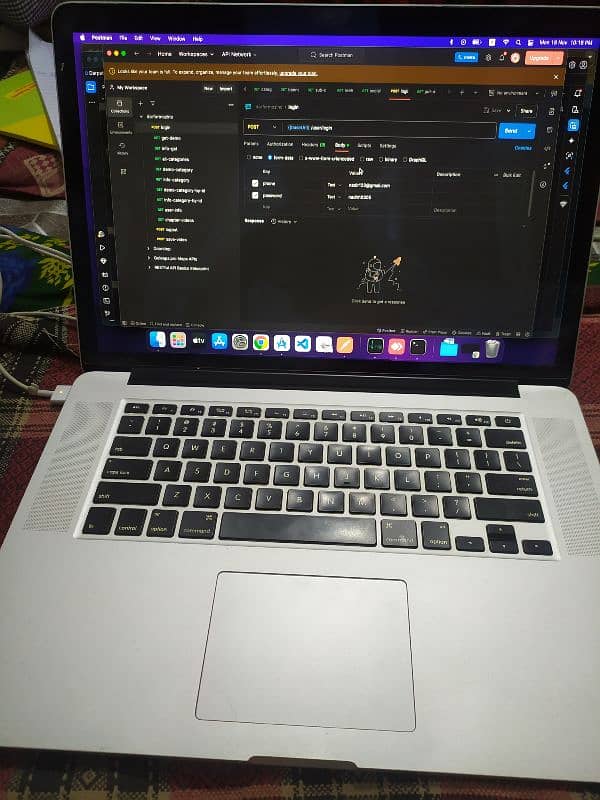 MacBook pro 0