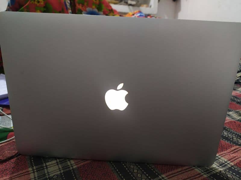 MacBook pro 4