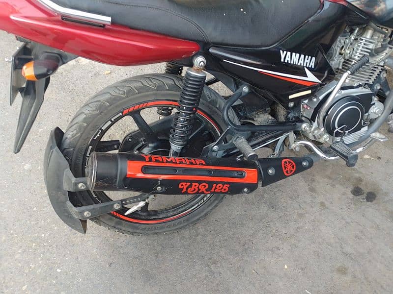 Yamaha ybr red color 5