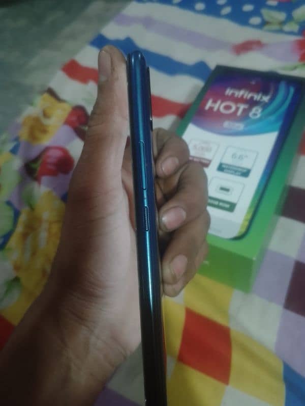 Infinix hot 8lite 3/32 1