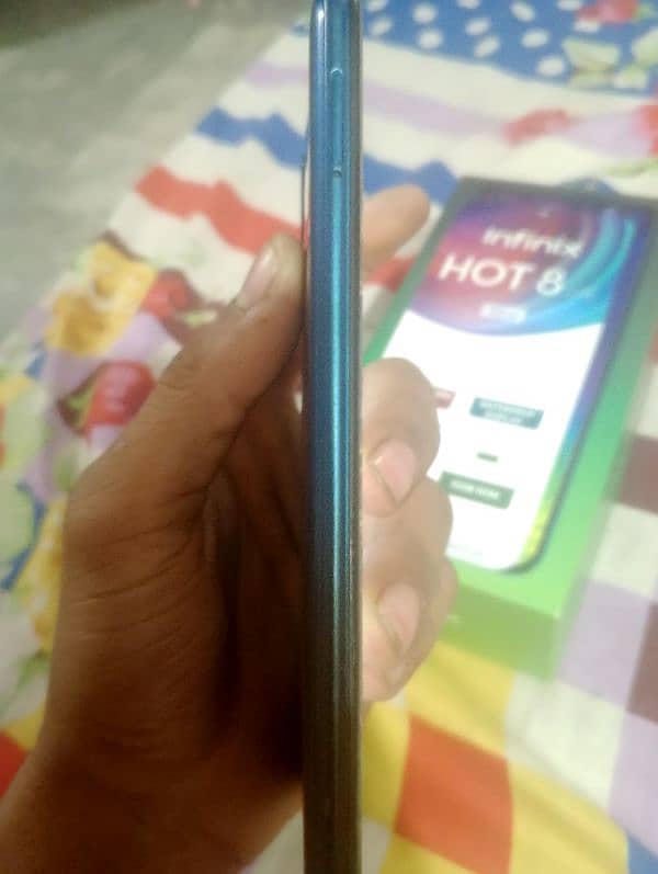 Infinix hot 8lite 3/32 2