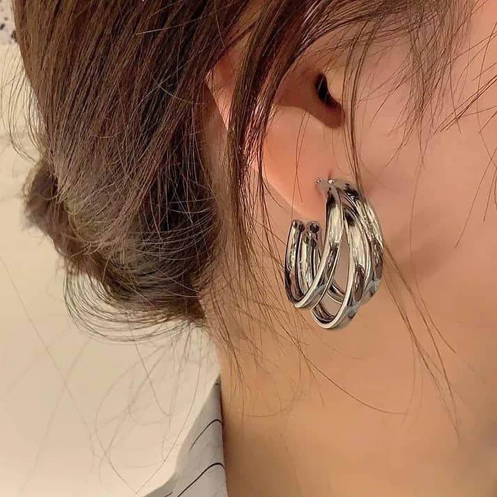 Plain Silver Hoops Earrings 2