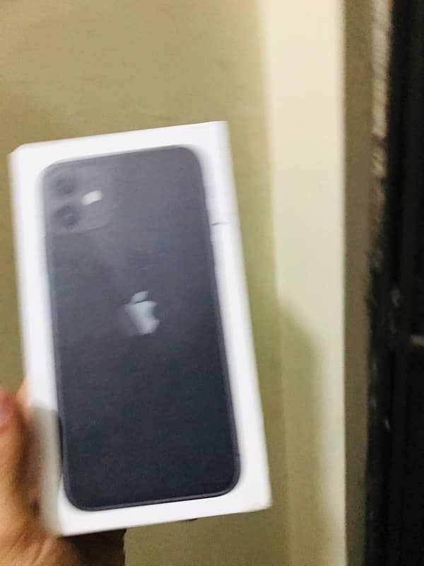 iPhone 11 with box 1