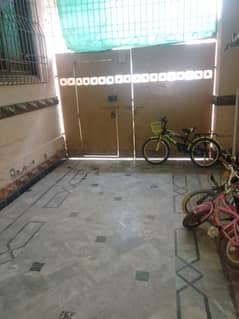 2 bed dd corner ground floor portion for rent