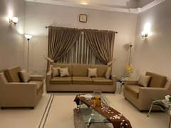 5 seater sofa set with foot rester