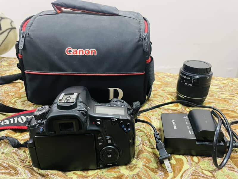 Canon 60D with 2 lenses 0